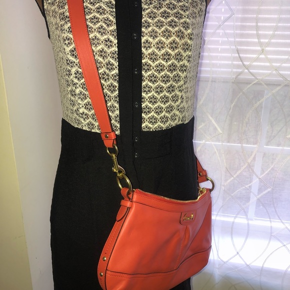 COPY - Coach Purse - Picture 3 of 4